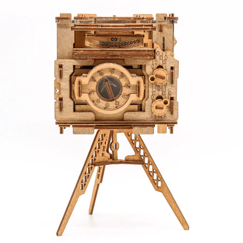 Cluebox Sherlock's Camera - Image 8