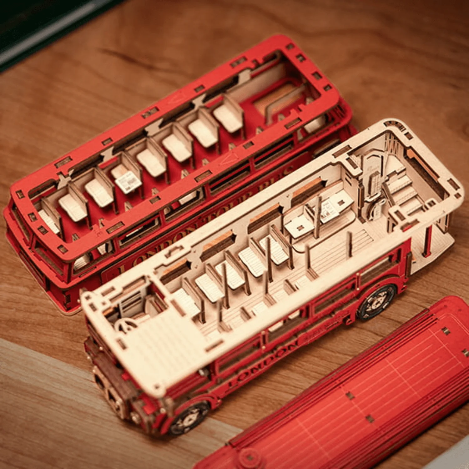 London Tour Bus - Image 7